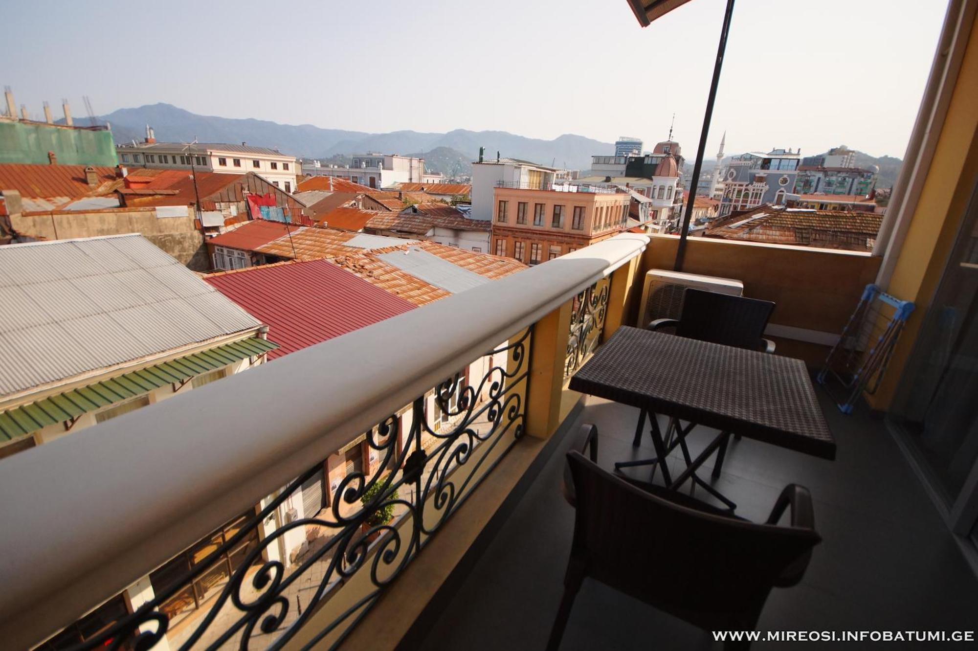 Hotel Mireosi Μπατούμι Εξωτερικό φωτογραφία