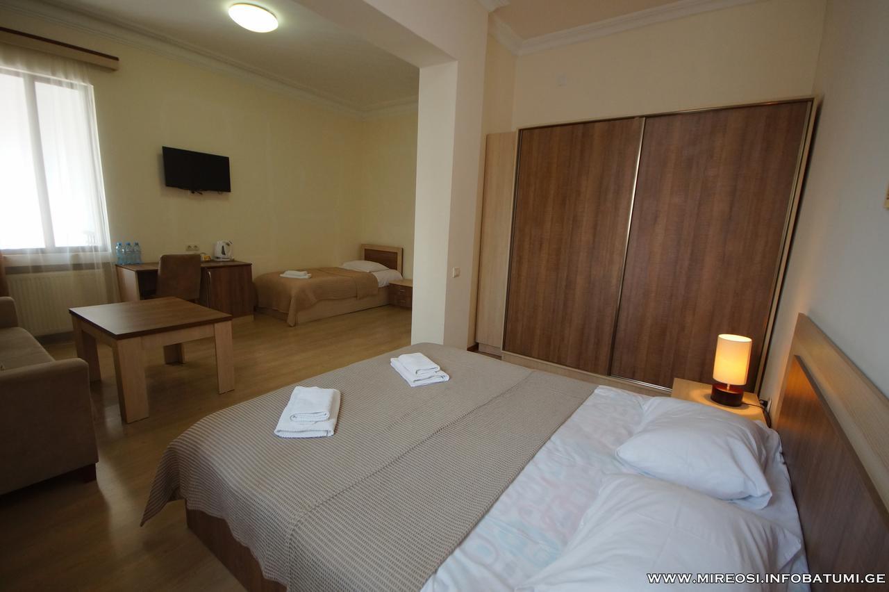 Hotel Mireosi Μπατούμι Εξωτερικό φωτογραφία